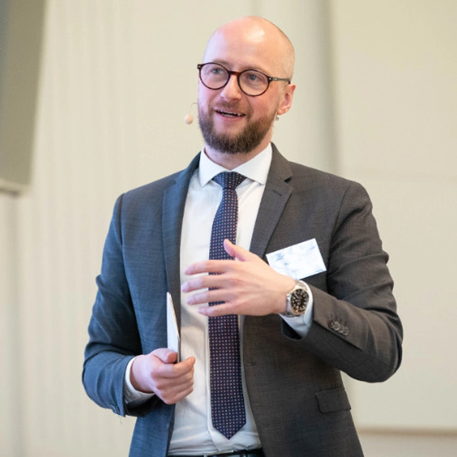 Matthias Berg_900x900