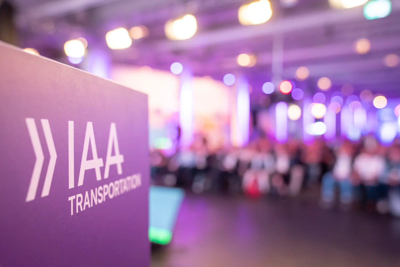IAA.prototype.club